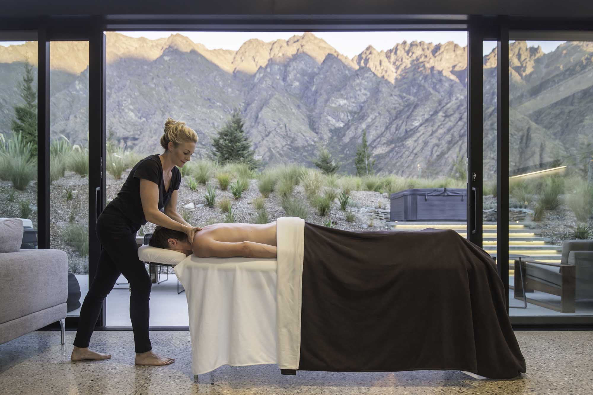 Ultimate Indulgence with a day spa that comes to you in Queenstown!