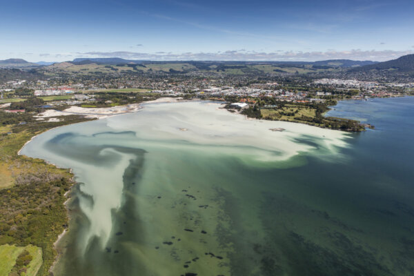 Fly in a Seaplane over the Lakes & Volcanos of Rotorua, before bathing in natural lakeside hot pools - Image 4