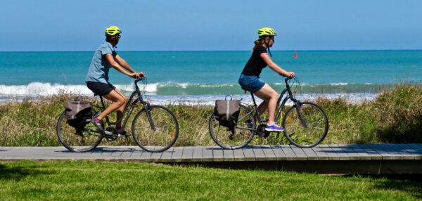 Cycle Gisborne with a full day E-Bike Hire for Two! - Image 2