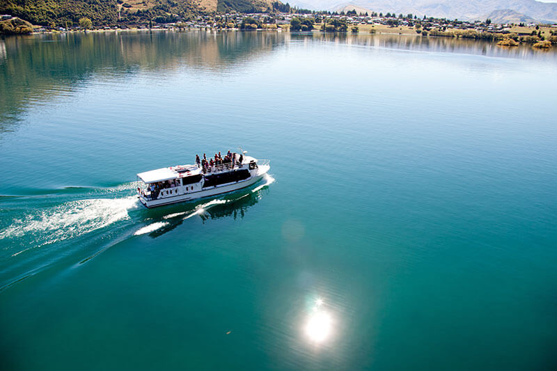 90 Minute Scenic Cruise on Lake Wakatipu - Image 4