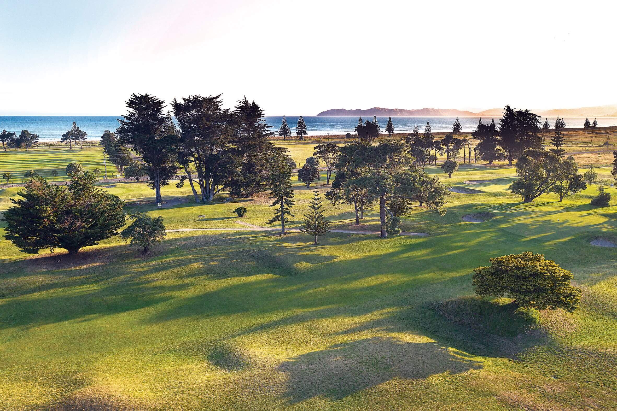 Two night winery stay including breakfast, wine and gourmet platter, and 18 Holes of golf at Poverty Bay Golf Club - Image 5