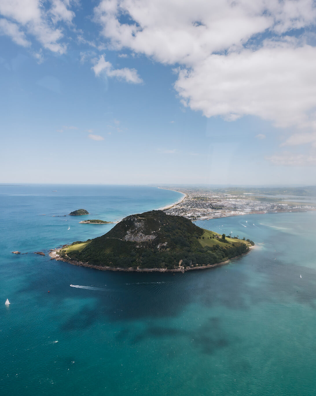 Mount Maunganui Scenic Helicopter Experience with Panoramic Coastal Views