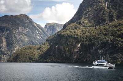 6197-doubtful-sound-wilderness-real-journeys
