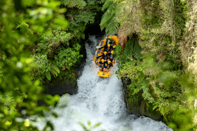 Copy of Rotorua Rafting 1 (Hero High Res)