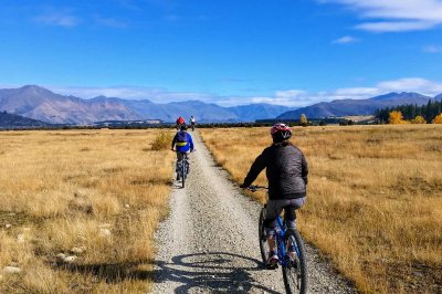 Discover Wanaka Easy Bike Tour