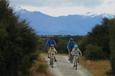 Discover Wanaka Easy Bike Tour1