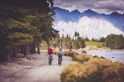 Queenstown Gardens (5mb)