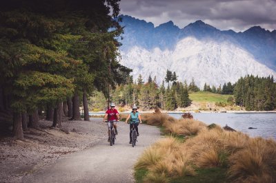 Queenstown Gardens (5mb)