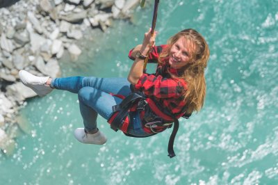 Solo-female-happy-return-swing 1MB