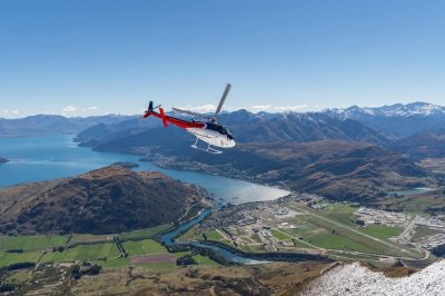 The-Helicopter-Line-Charters-Flying-Over-Queenstown